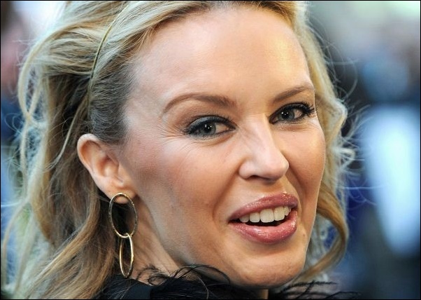 Kylie Minogue Nachrichten und Fakten über plastische Chirurgie  