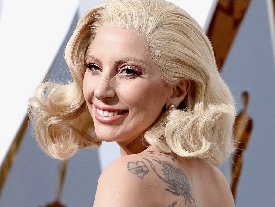 Lady Gagas Plastische Chirurgie Regime  